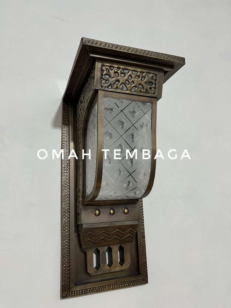 lampu pilar masjid kuningan