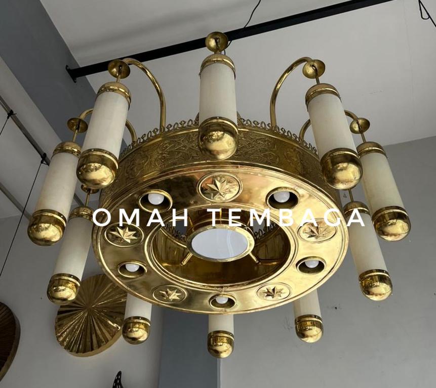 lampu gantung masjid nabawi